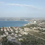 Merkez Sueper Lueks Βίλα