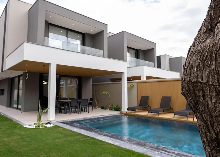 Merkez Sueper Lueks Villa *