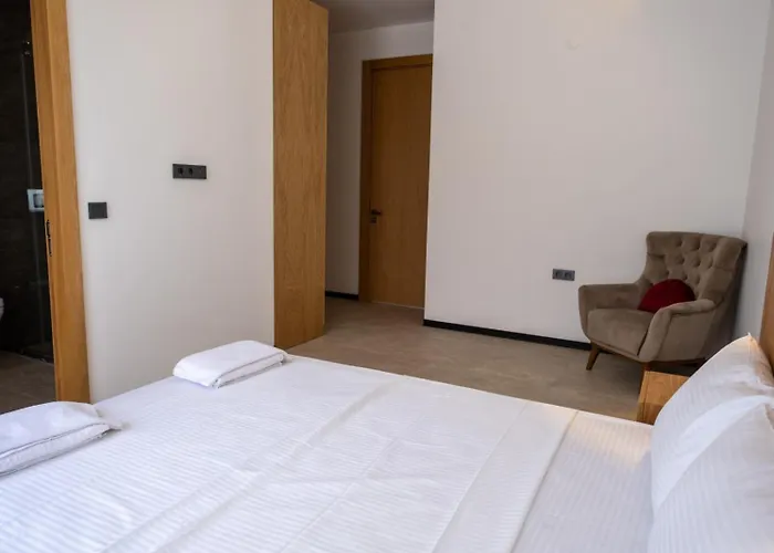 Merkez Sueper Lueks Cesme