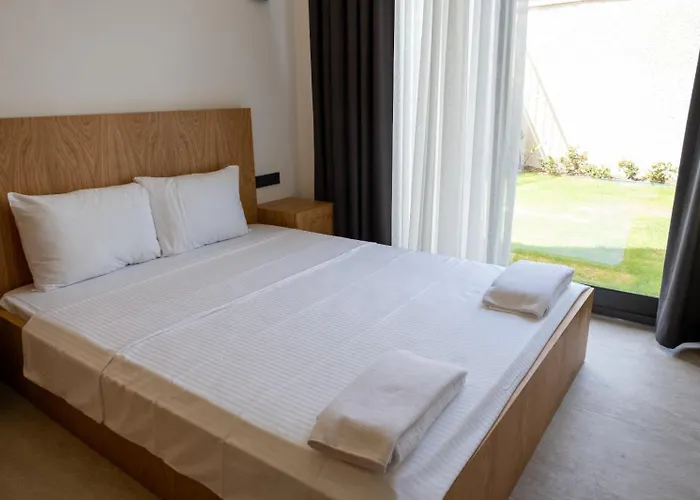 Merkez Sueper Lueks Cesme