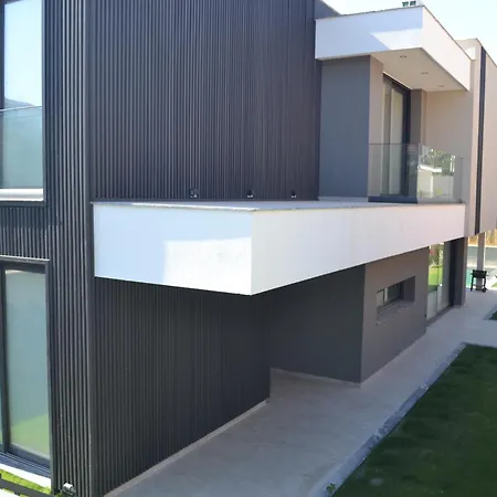 Merkez Süper Lüks Villa *